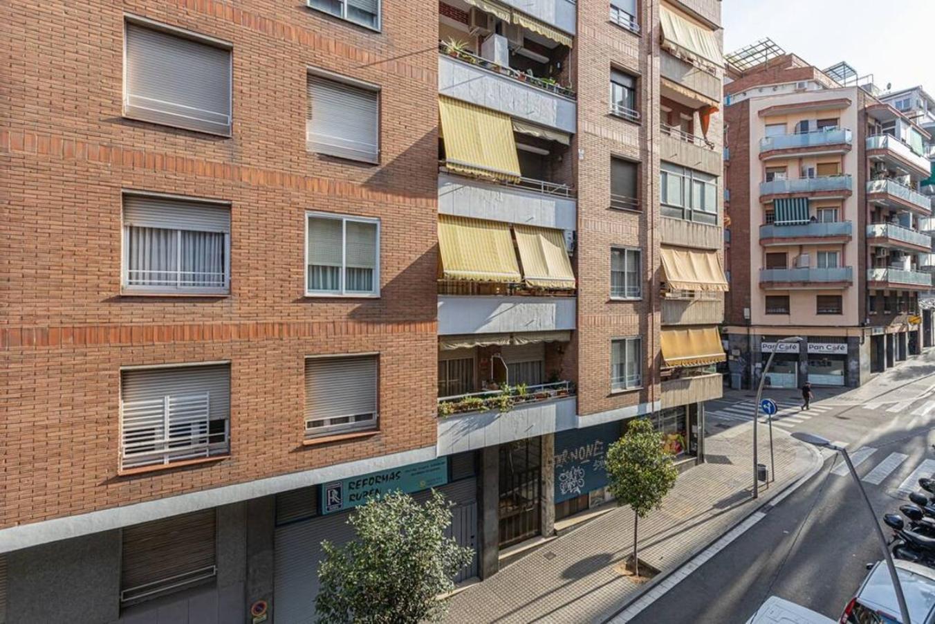 Bright 3Bdr Near To The Metro Leilighet L'Hospitalet de Llobregat Eksteriør bilde